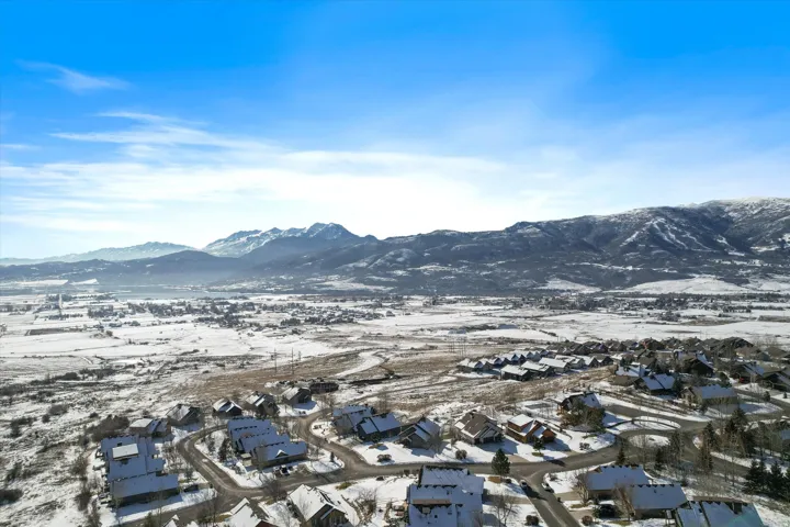 5823 E Elkhorn Dr, Eden, Utah 84310