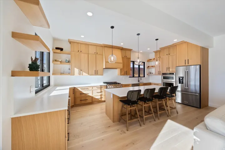 5823 E Elkhorn Dr, Eden, Utah 84310