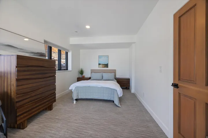 5823 E Elkhorn Dr, Eden, Utah 84310