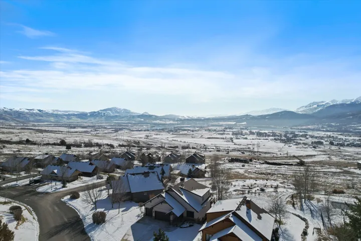 5823 E Elkhorn Dr, Eden, Utah 84310