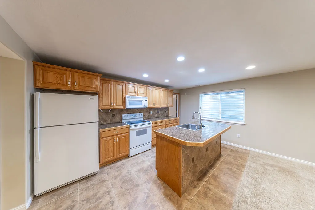 Kitchen - Downstairs