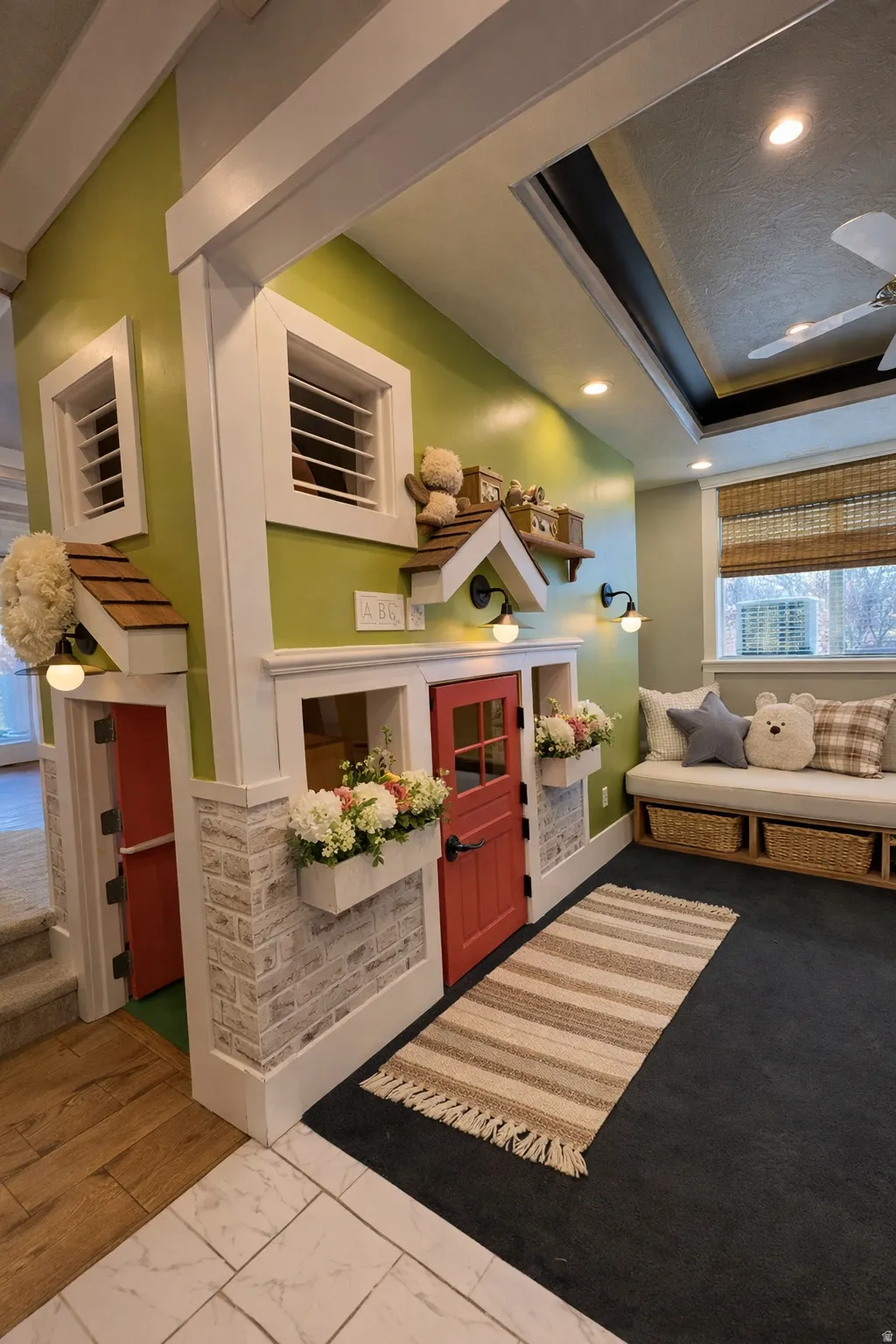 Rec room with recessed lighting and a ceiling fan