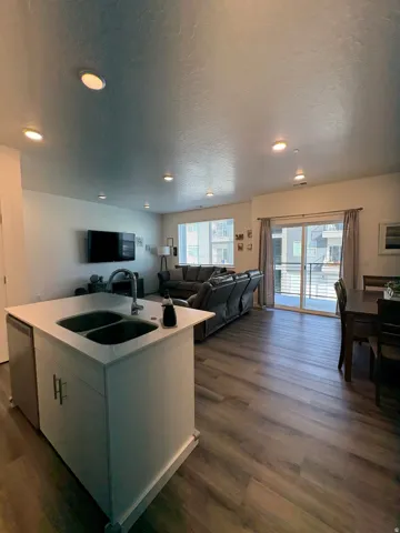 462 W 40 S #203, Providence, Utah 84332
