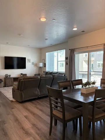 462 W 40 S #203, Providence, Utah 84332