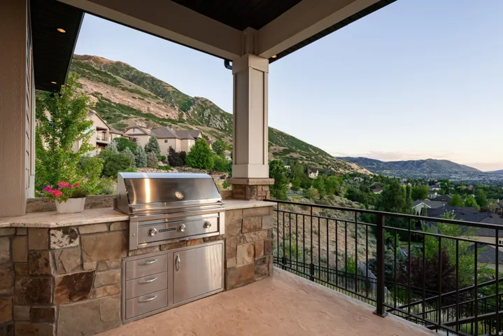 12056 S Cortina Crest Dr, Draper, Utah 84020