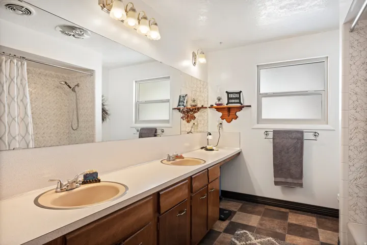 988 Transtrum Rd, Saint Charles, Idaho 83272