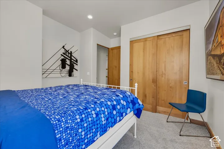 Guest bedroom