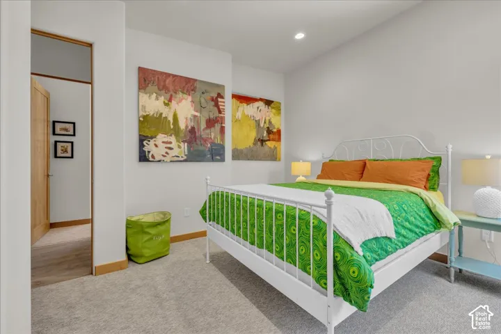 Guest bedroom