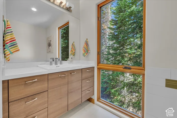 Guest bathroom