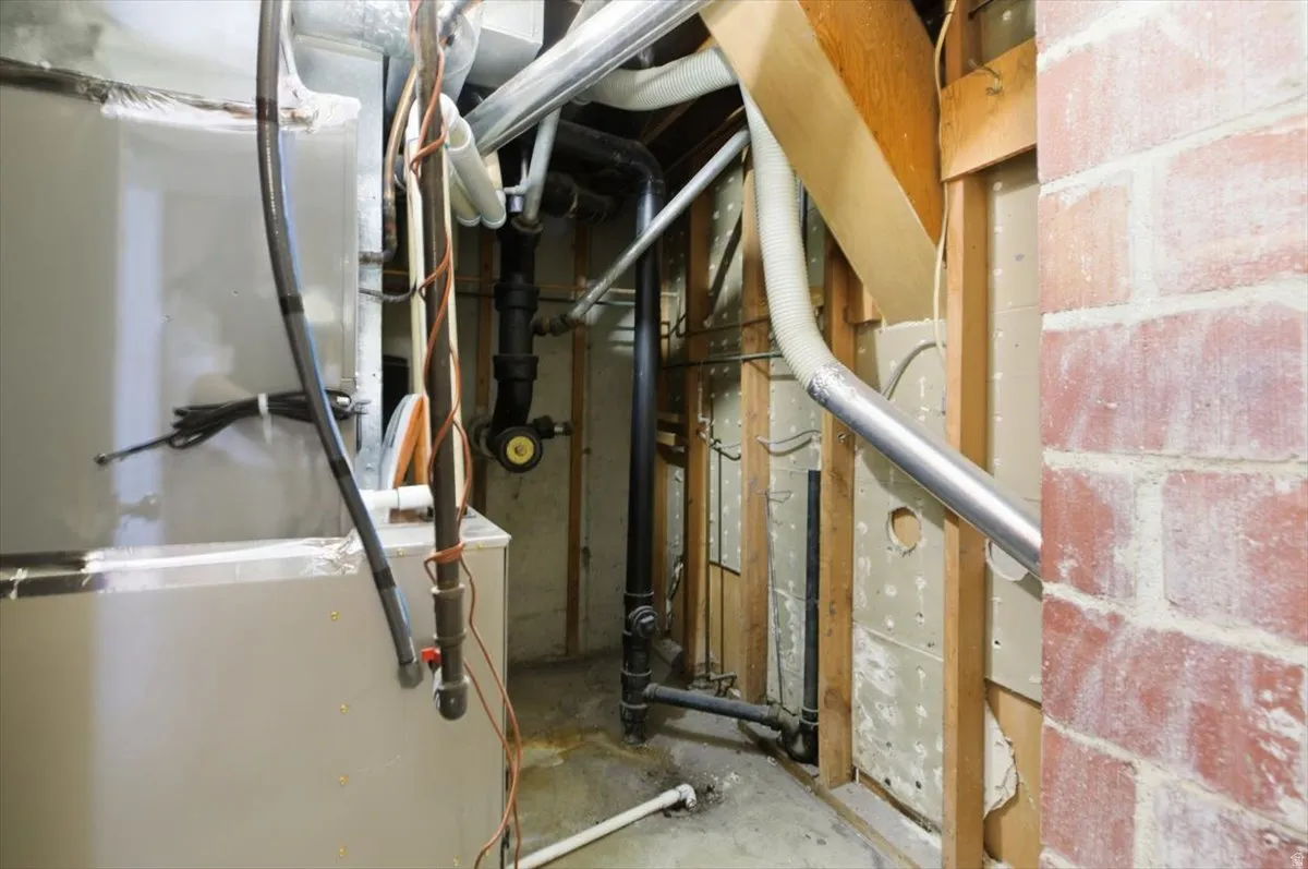 Utilities featuring heating unit