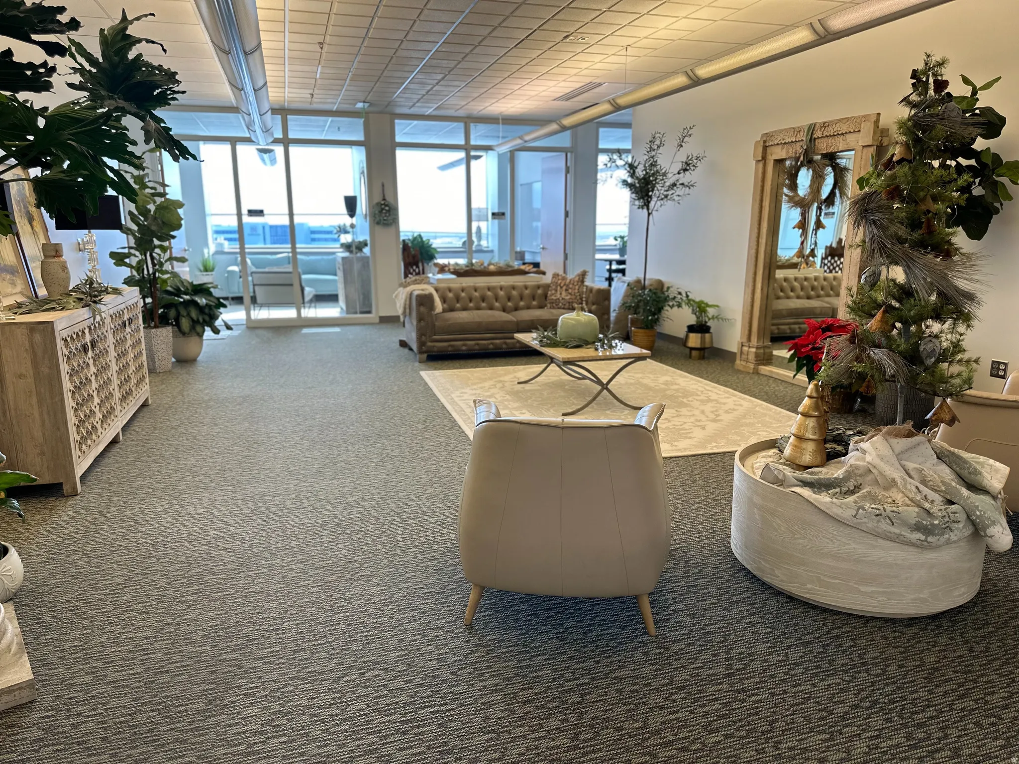 Building lobby with floor to ceiling windows