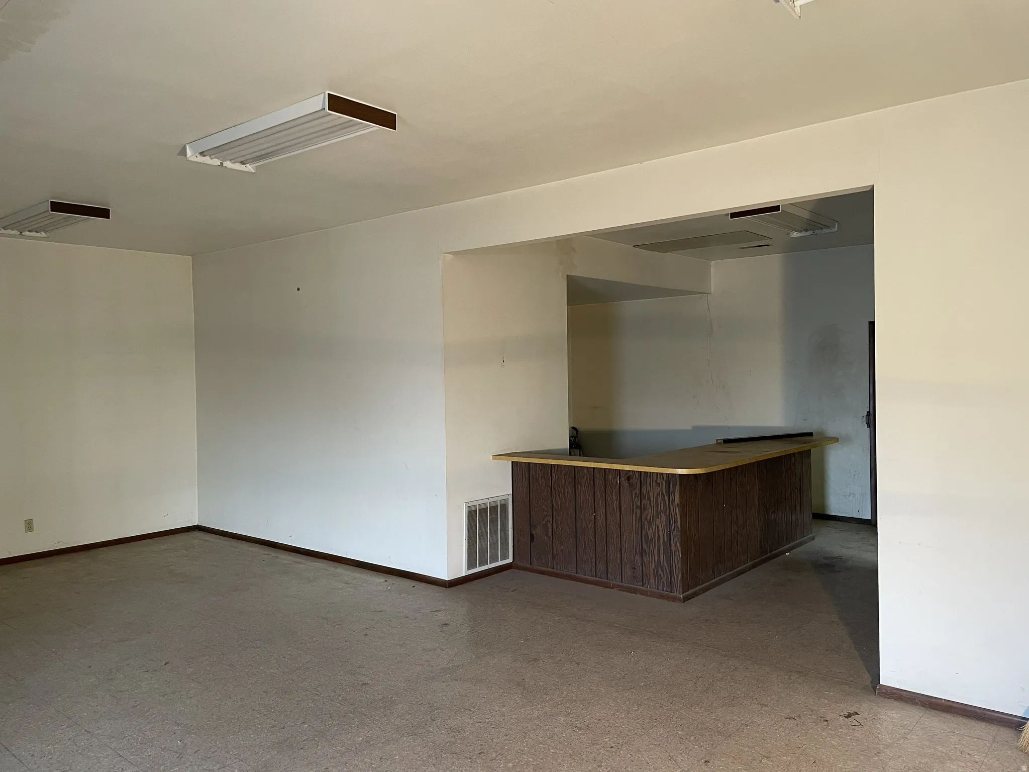 Spare room with baseboards