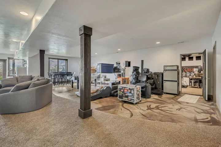Living area with recessed lighting
