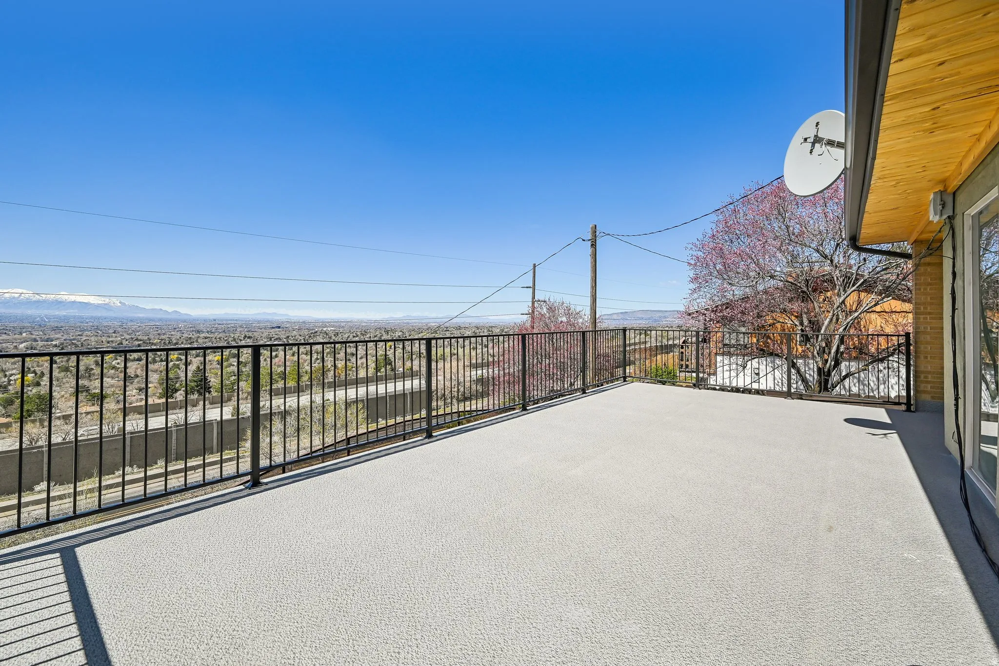 West deck off of the living room