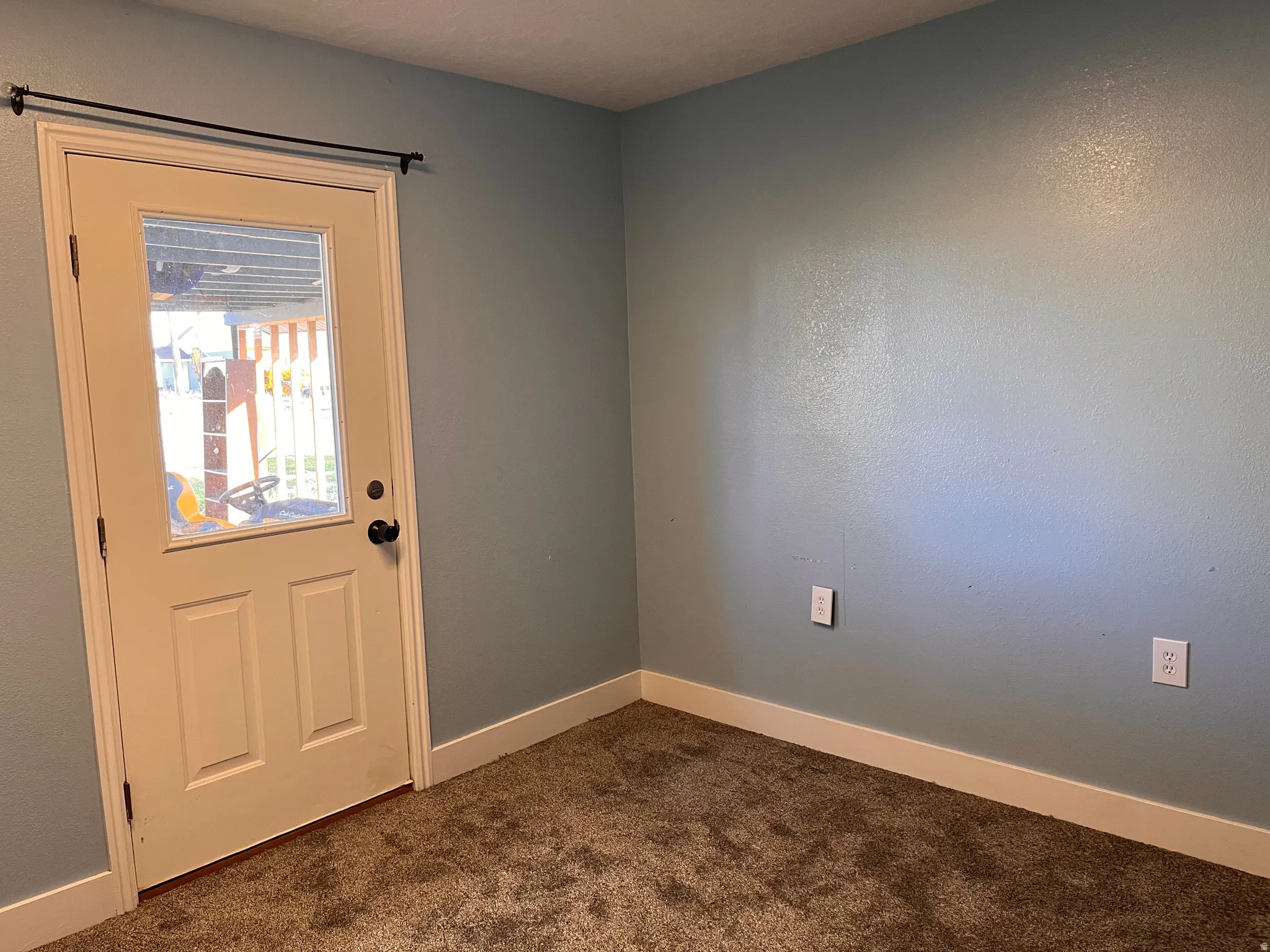 Bedroom with entry