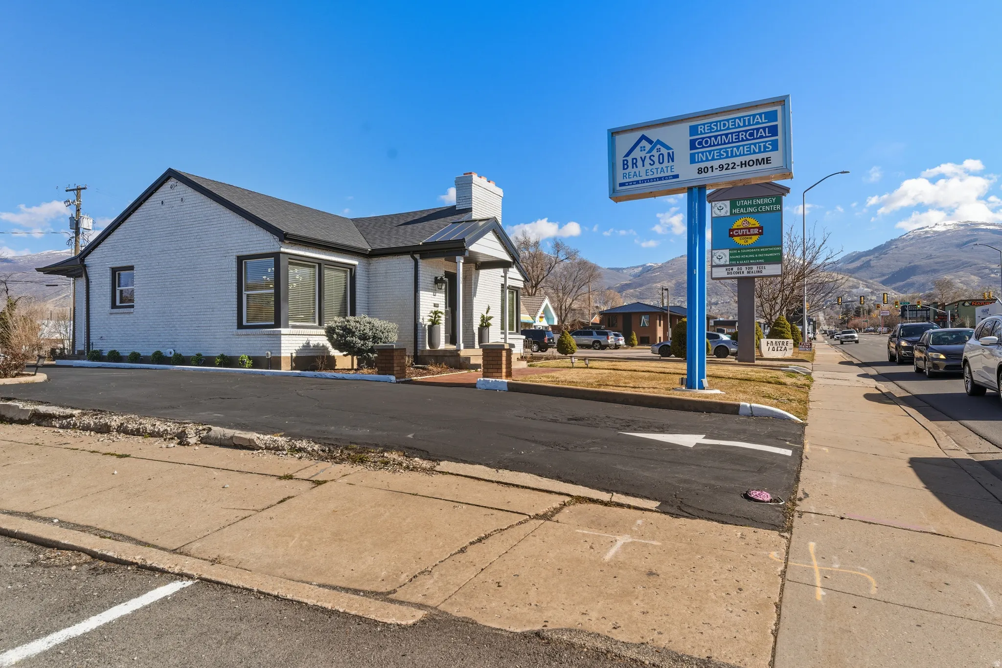 View of building exterior with a mountain view