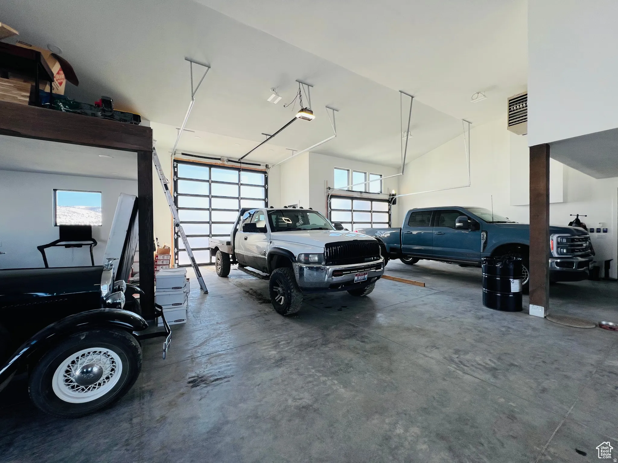 Garage with a heating unit