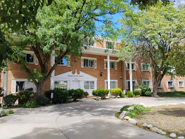 View of apartment building / complex