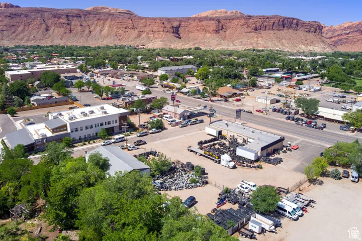 Bird's eye view of a mountain backdrop