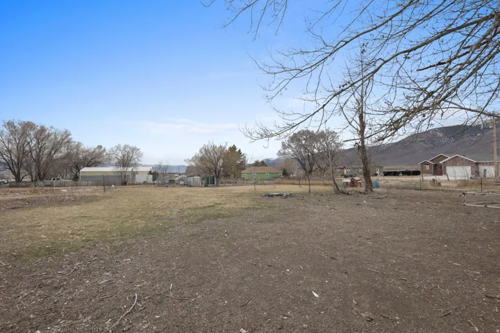 View of yard with a mountain view