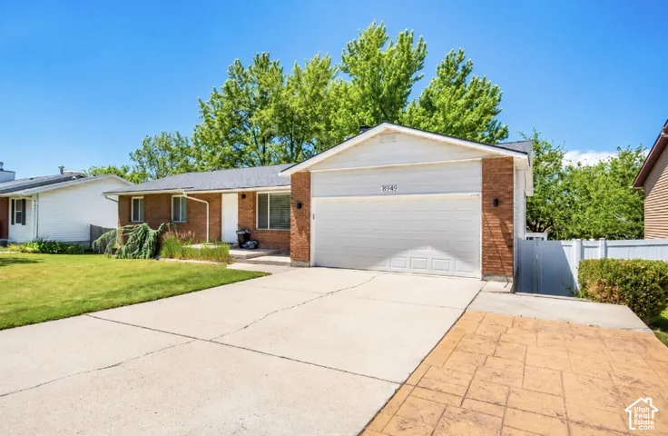 2 Car Garage with RV Pad