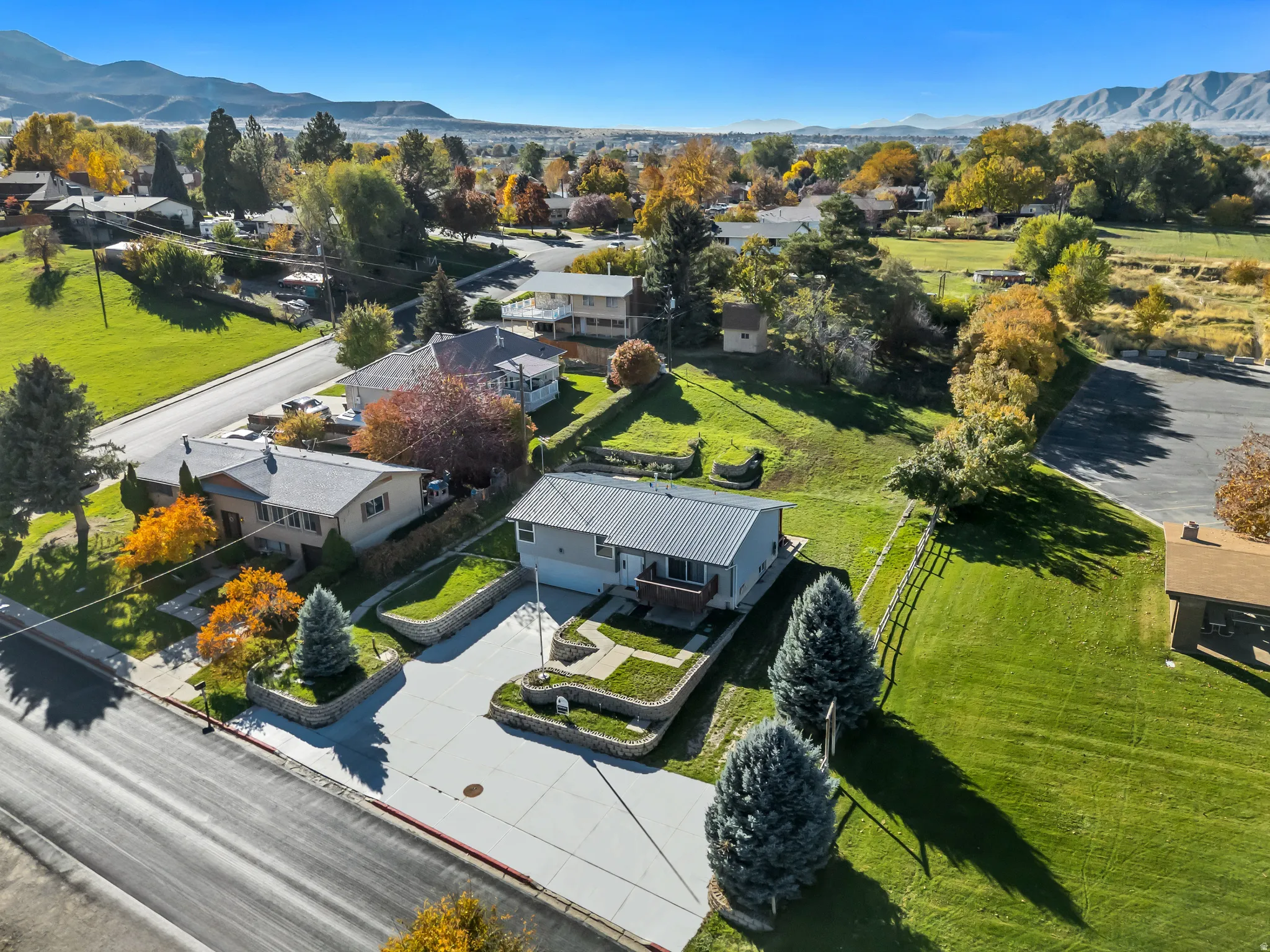 Aerial perspective of suburban area with mountains