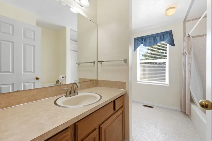 1246 E 3090 N, North Ogden, Utah 84414