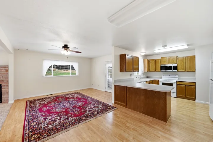 1246 E 3090 N, North Ogden, Utah 84414