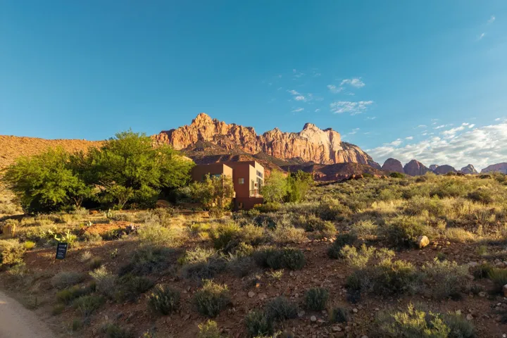 261 Valley View Dr, Springdale, Utah 84767