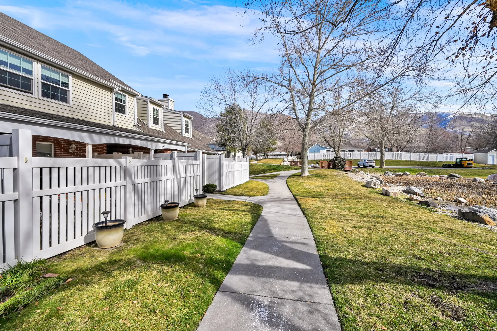 View of yard featuring a residential view