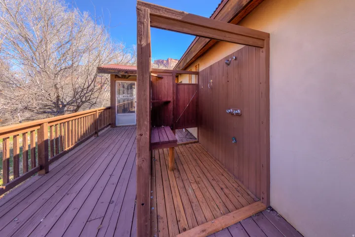 Outdoor shower