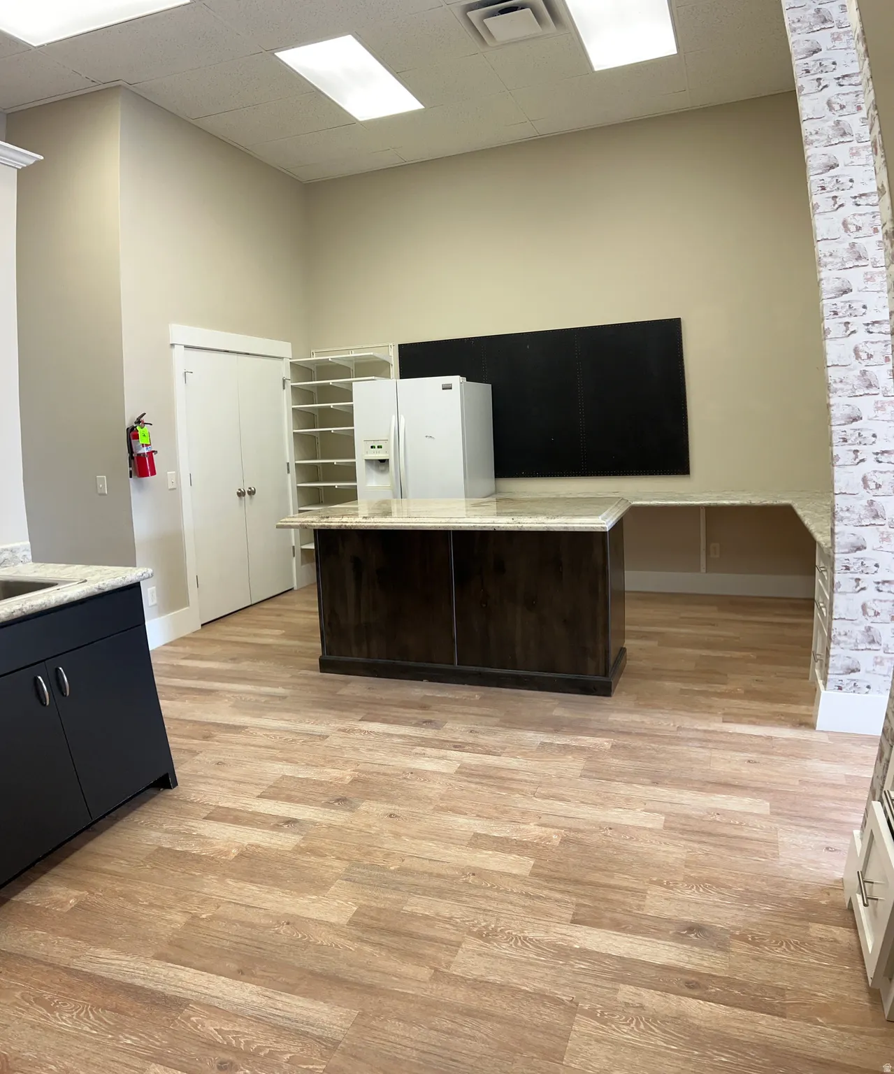 Office with a high drop ceiling