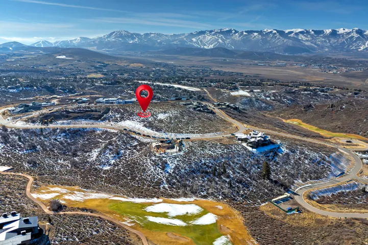 View of property location featuring a mountainous background