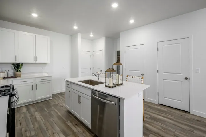 7529 S Topaz Sky Ln, West Jordan, Utah 84081