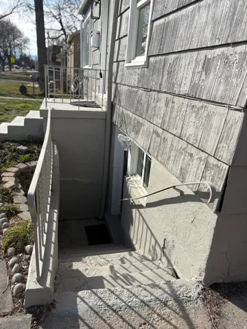 Mother in law entrance