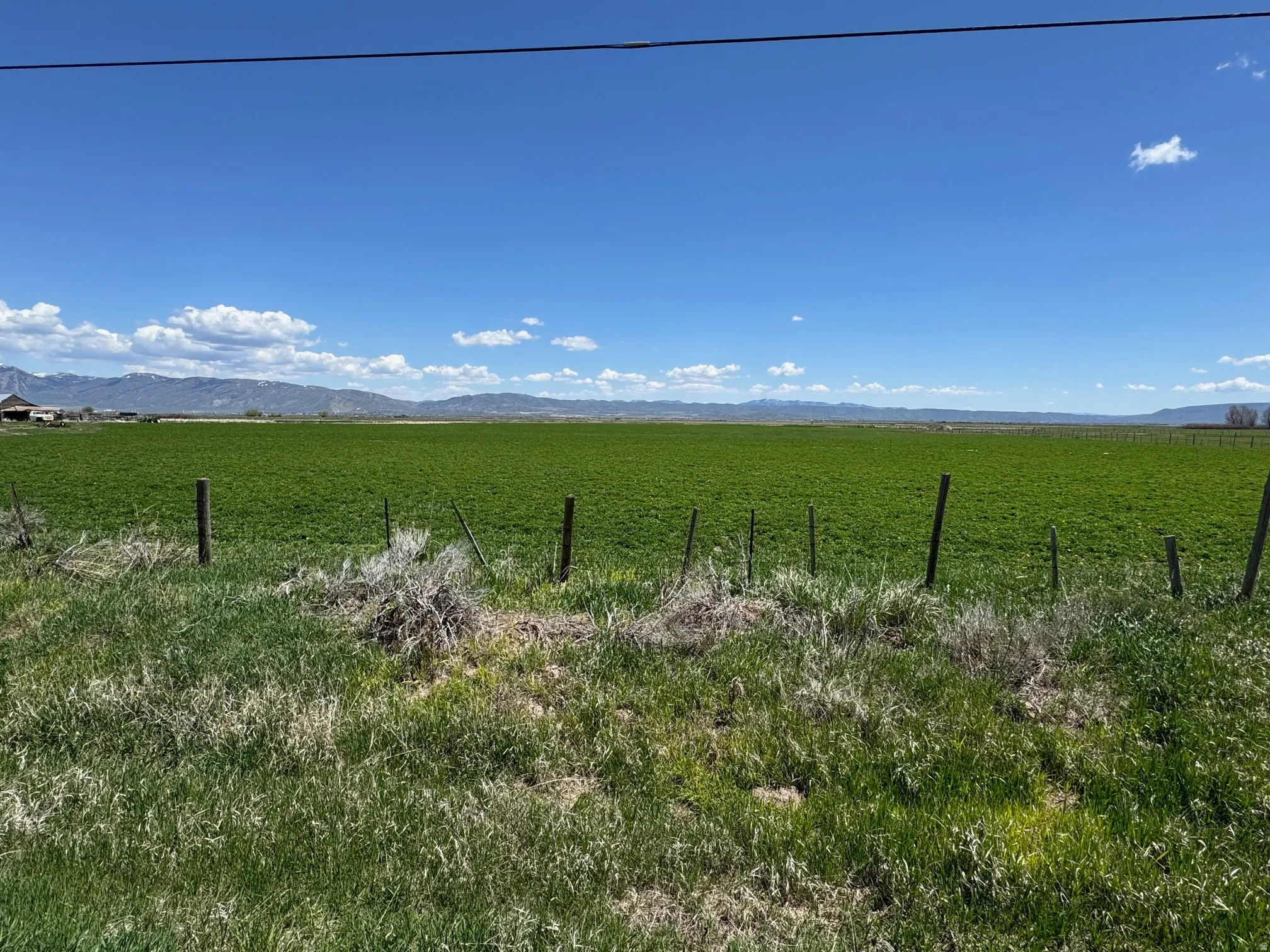 View of yard with a mountain view and a view of countryside