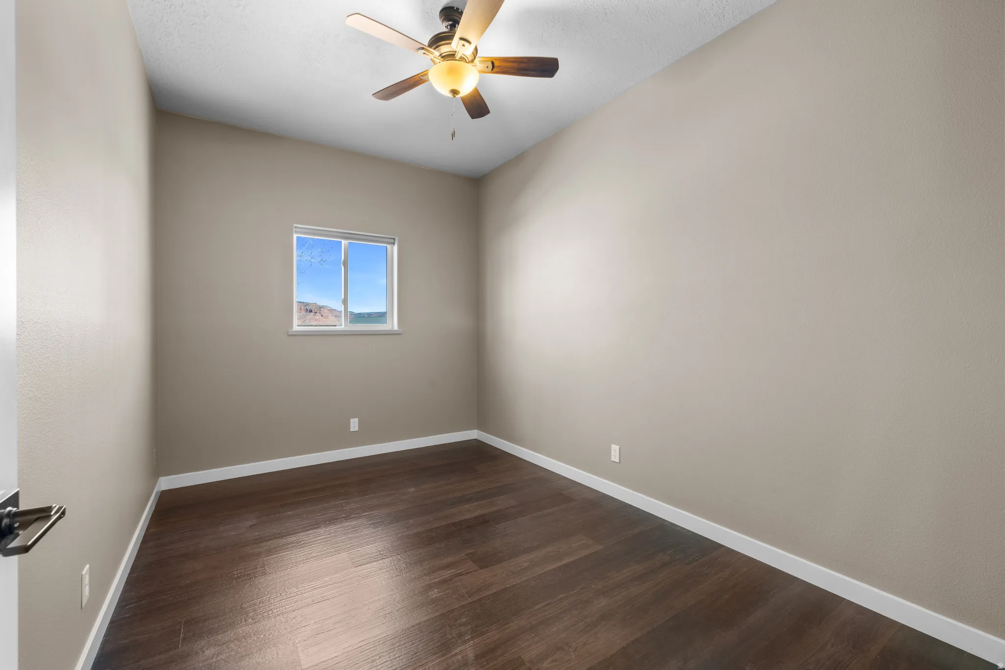 Bonus room off Den/Bedroom/Flex-space