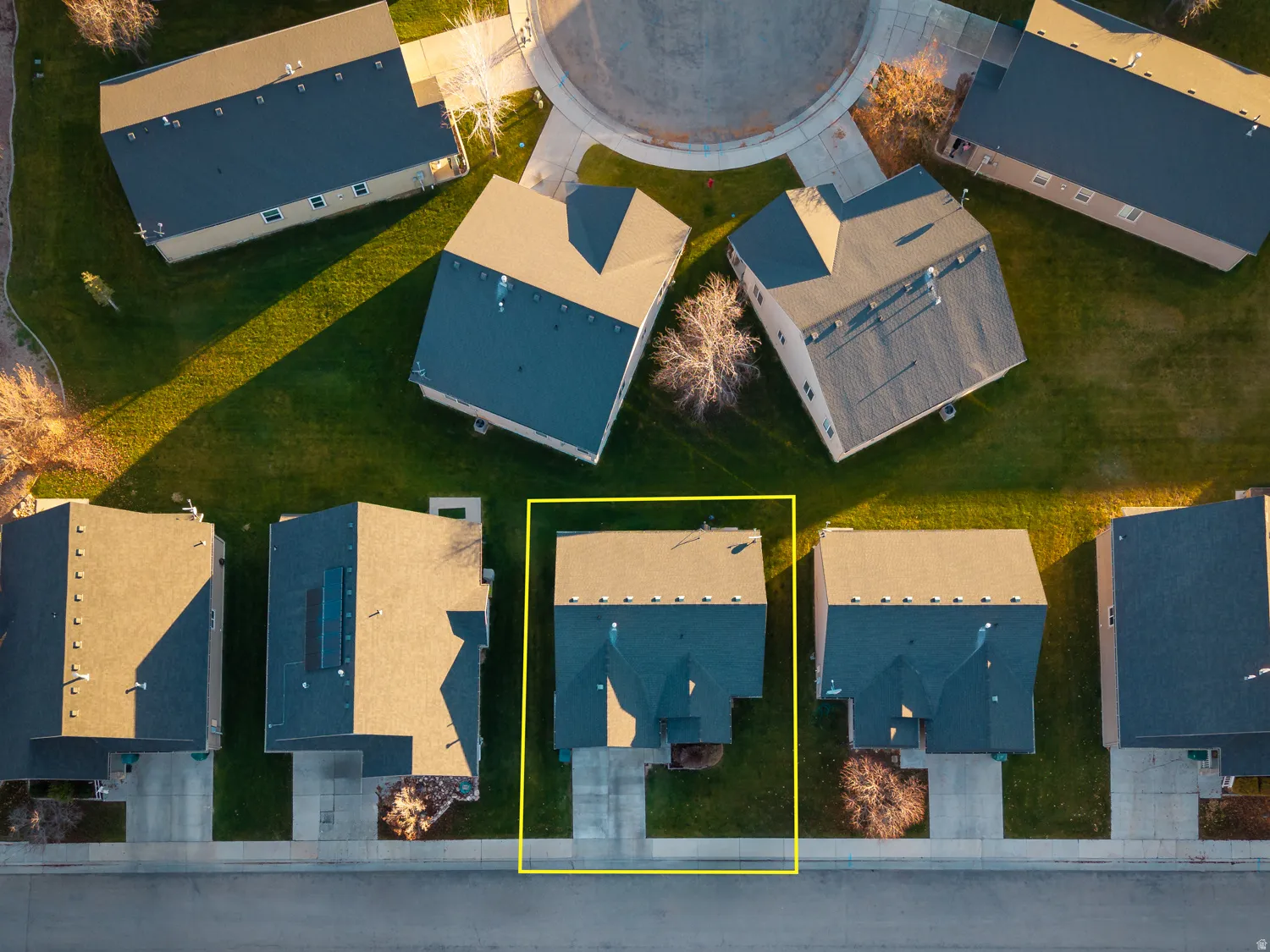 View of property location with property boundaries highlighted