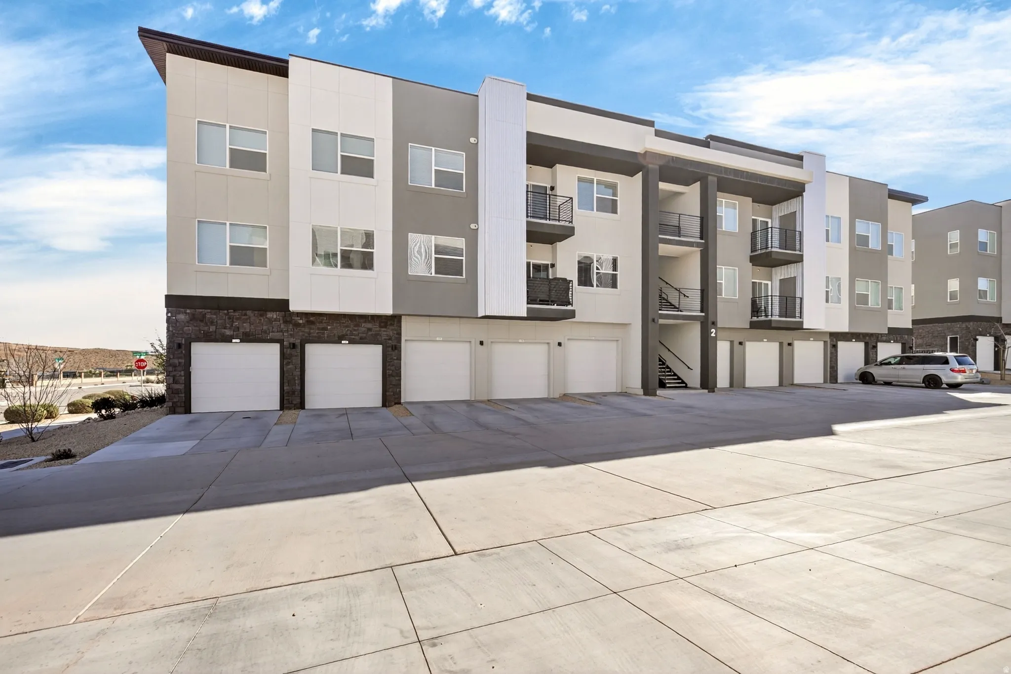 View of apartment building / complex