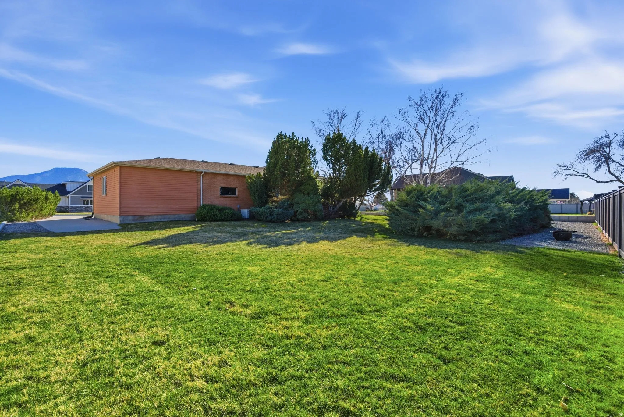 View of yard with a mountain view