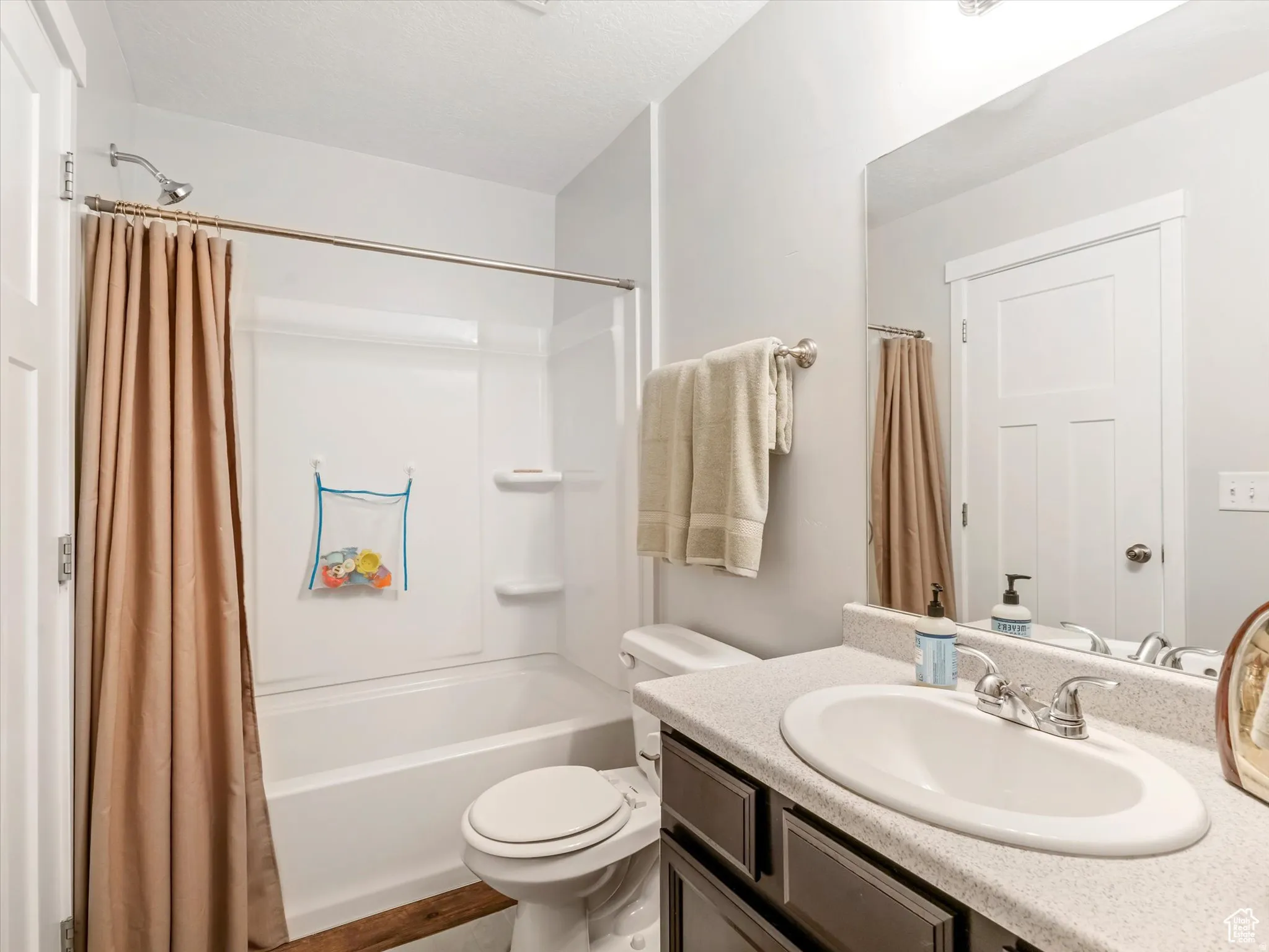 Second Full Bathroom upstairs