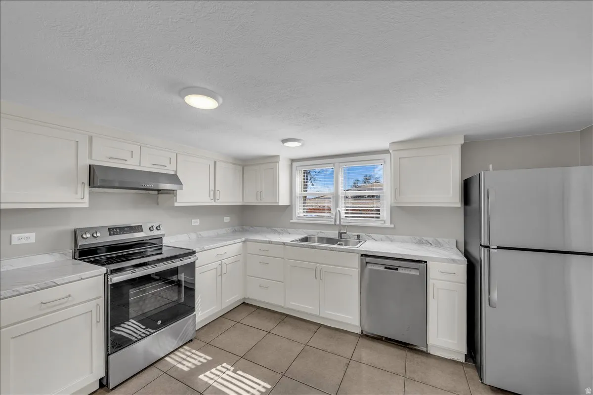 Basement unit kitchen