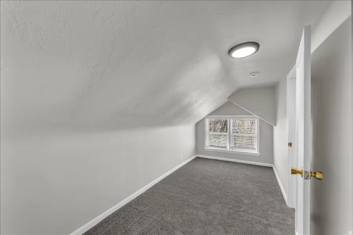 Upstairs unit bedroom 4