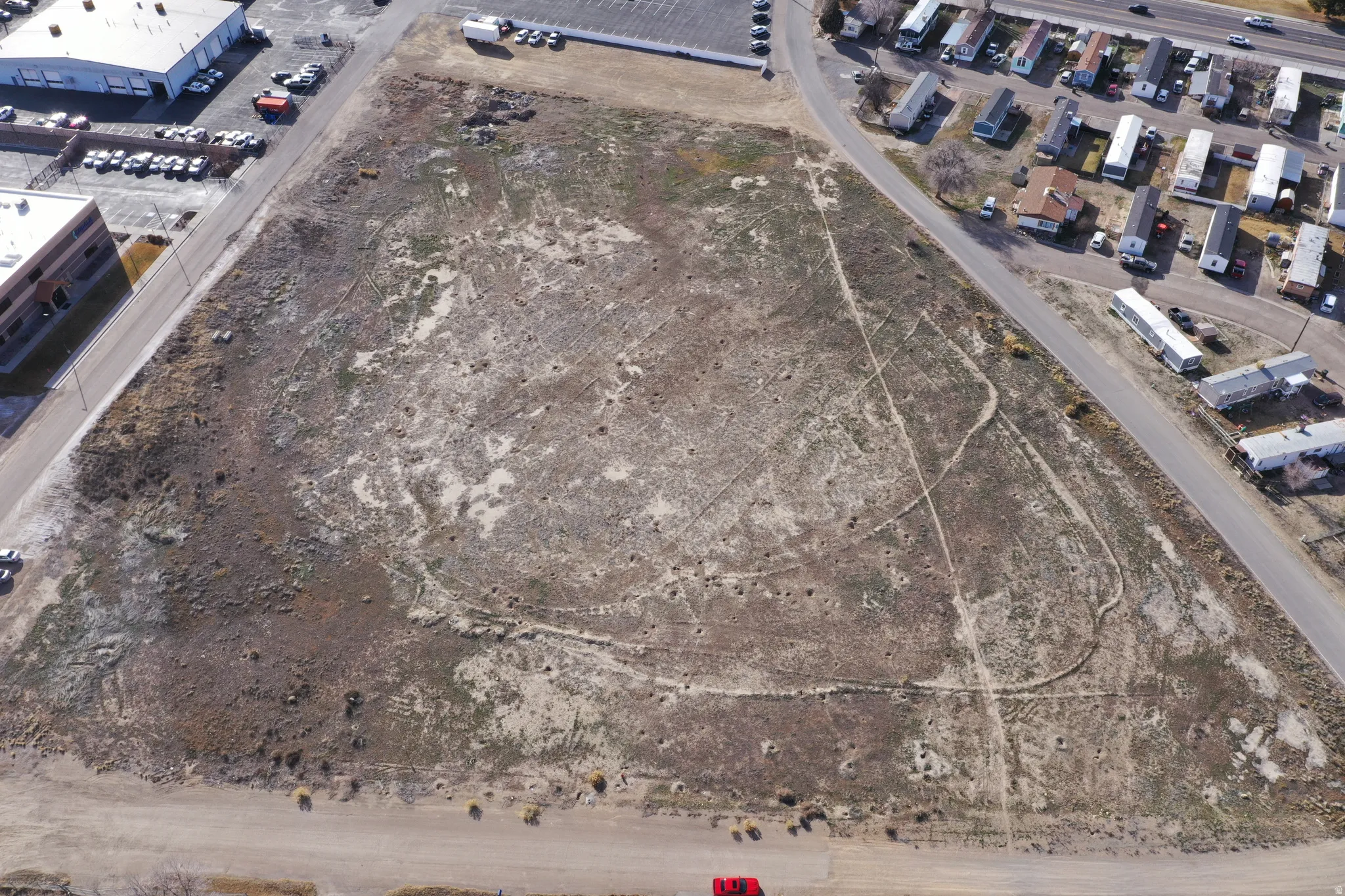 Aerial map of property and surrounding area