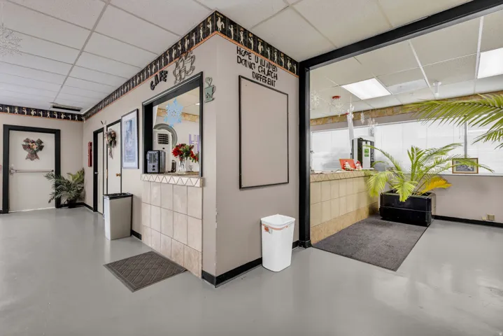 Building lobby with a drop ceiling