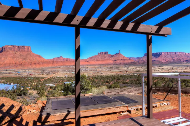 95 Bailey Ln, Castle Valley, Utah 84532