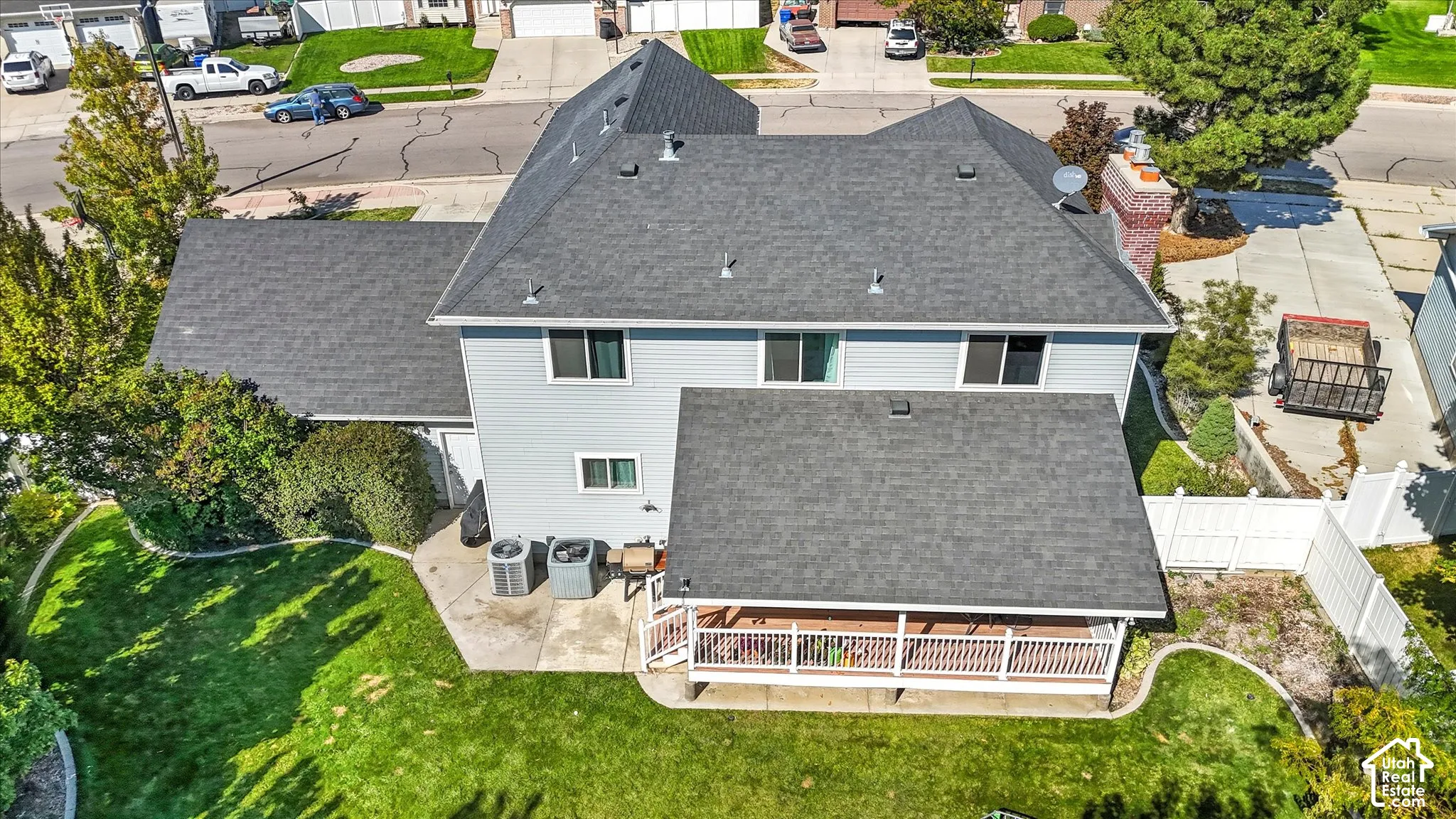 Aerial view of property and surrounding area