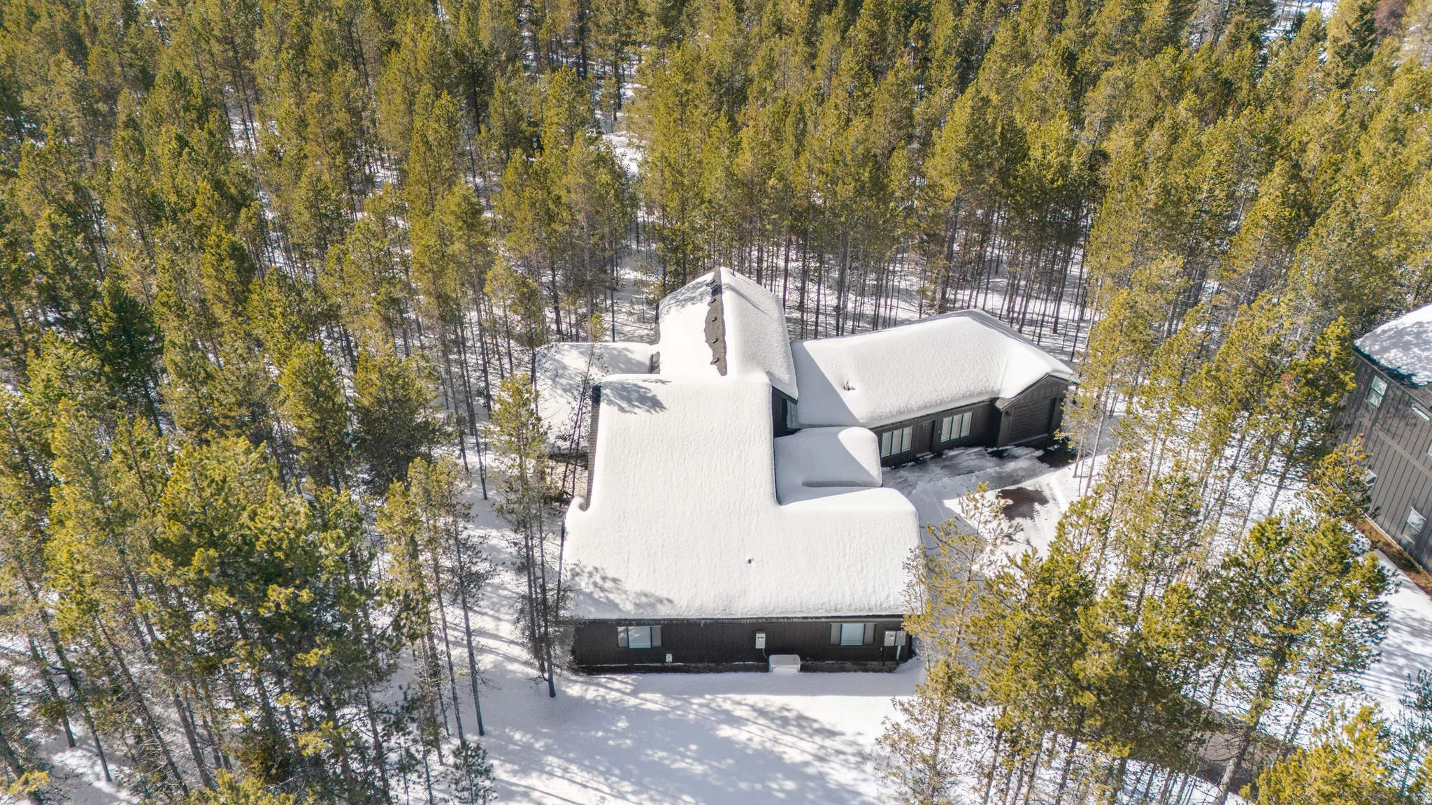 Aerial view of property and surrounding area