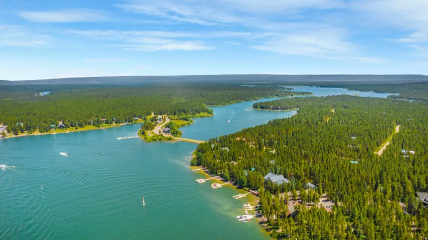 Expansive waterfront property with direct lake access