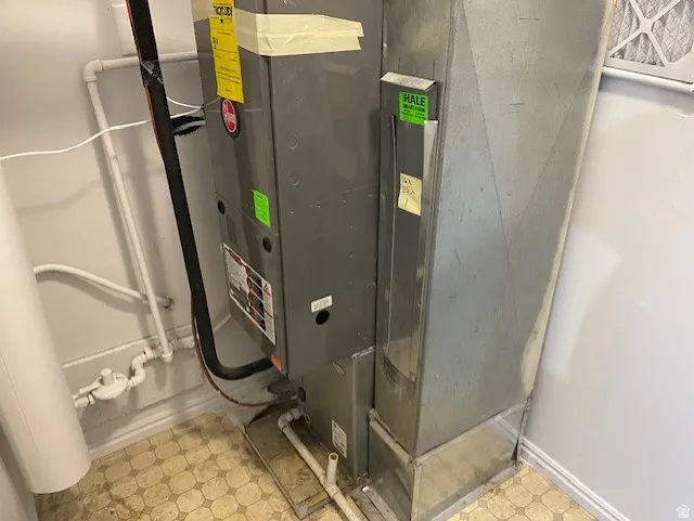 Utilities with heating unit